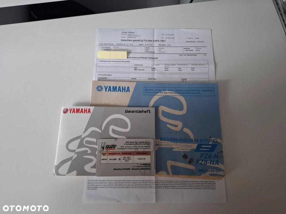 Yamaha FZ8 - 36