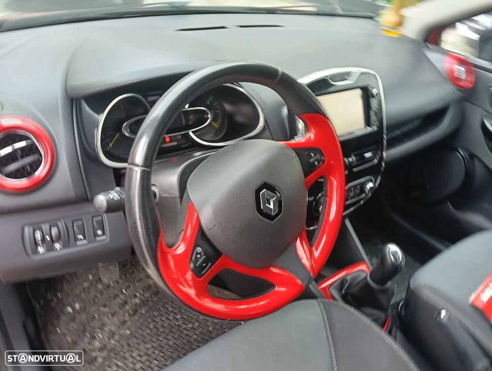 Renault Clio Sport Tourer - 7