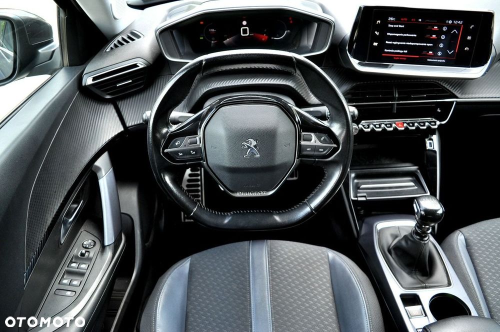 Peugeot 2008 1.2 PureTech Allure Pack S&S - 15