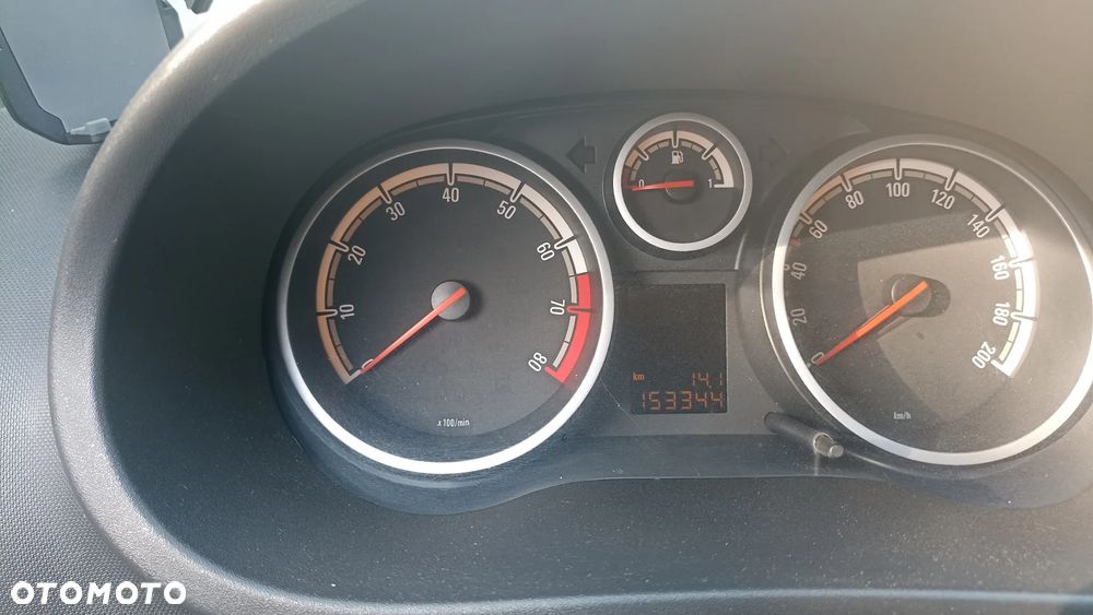 Opel Corsa 1.4 16V Enjoy - 5