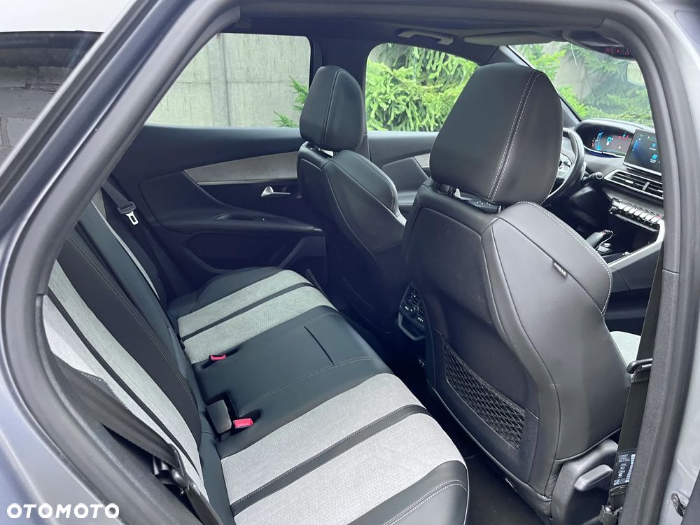 Peugeot 3008 1.6 PureTech Hybrid4 PHEV GT Pack S&S EAT8 - 12