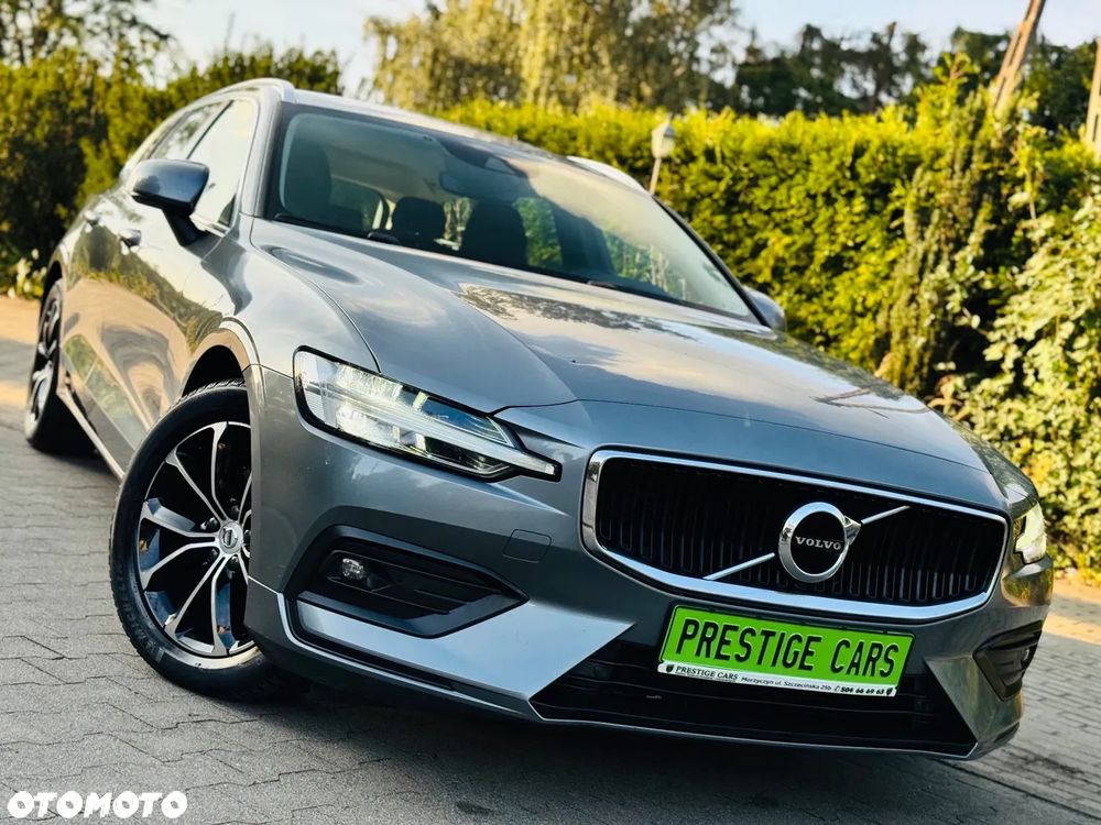 Volvo V60 D3 Geartronic Momentum Pro - 1