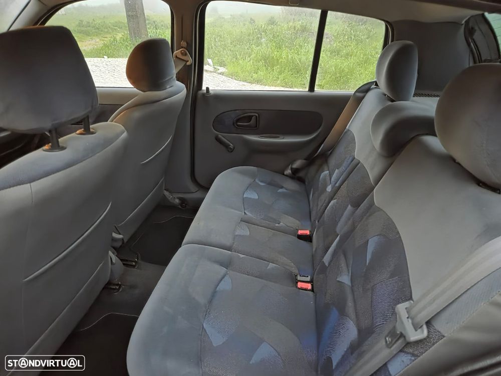 Renault Clio 1.2 — fotografia 7