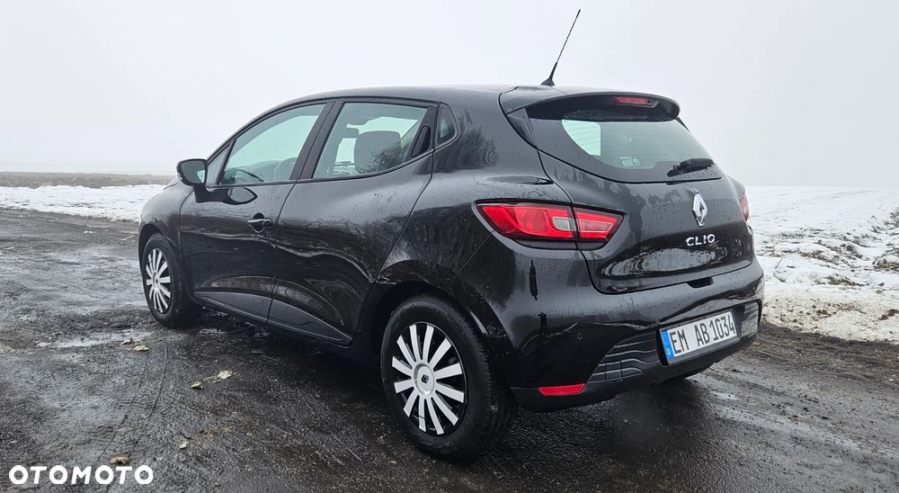 Renault Clio 1.2 16V 75 Expression - 5