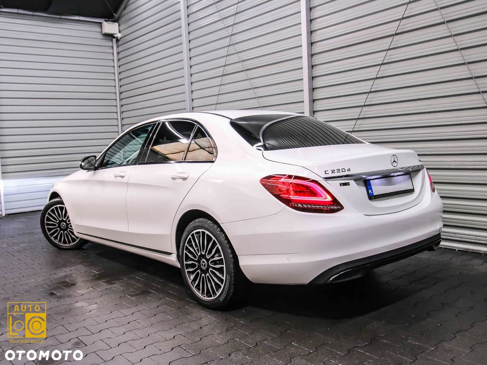 Mercedes-Benz Klasa C 220 d 4Matic 9G-TRONIC Avantgarde - 4