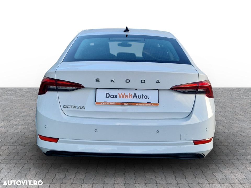 Skoda Octavia 2.0 TDI DSG Ambition - 8