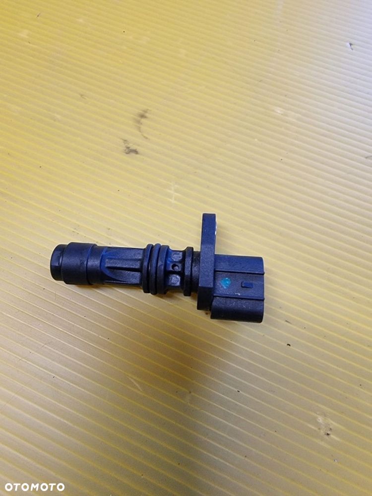 Czujnik wału korbowego Maxity Cabstar 07-22r - 1