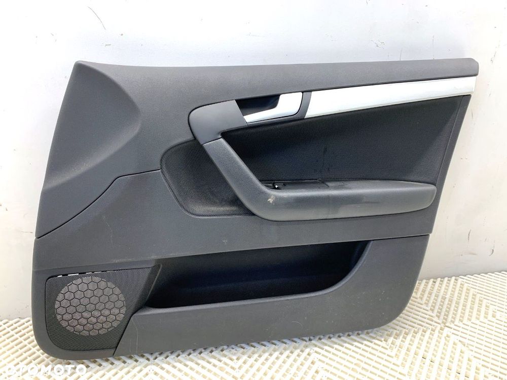 BOCZEK DRZWI PRAWY PRZÓD  AUDI A3 (8P1) 2003 - 2013 2.0 TFSI quattro 147 kW [200 KM] benzyna 2004 - - 1