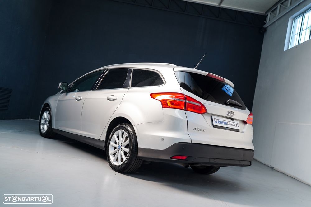 Ford Focus SW 1.5 TDCi EcoBlue Connected - 17