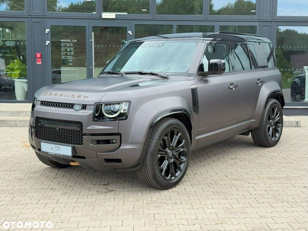 Land Rover Defender - 4