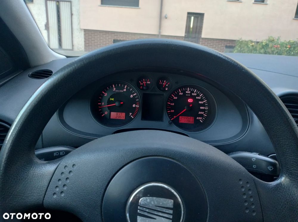 Seat Ibiza 1.4 16V Stylance - 11