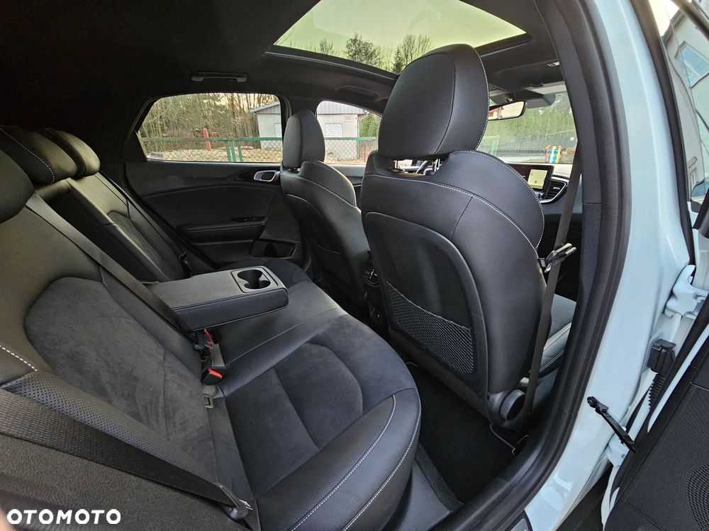 Kia XCeed 1.5 T-GDI OPF DCT7 GT-LINE - 16