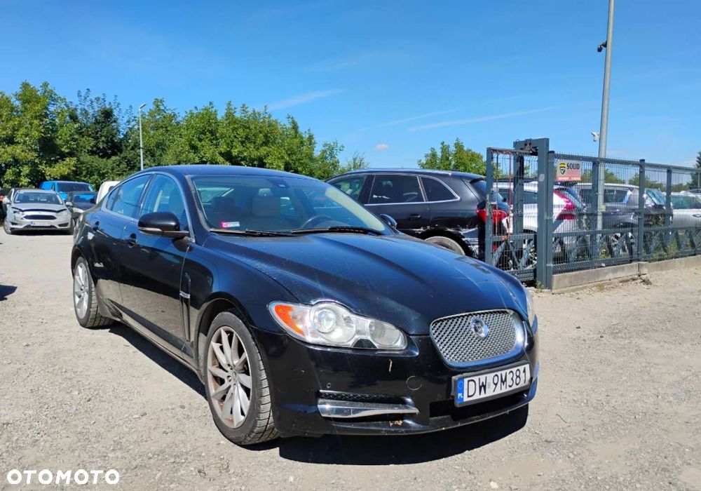 Jaguar XF - 3