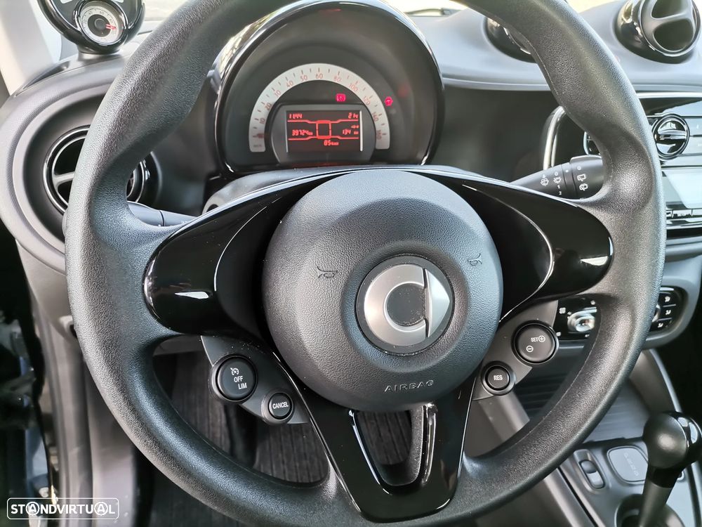 Smart ForTwo Coupé EQ passion - 11