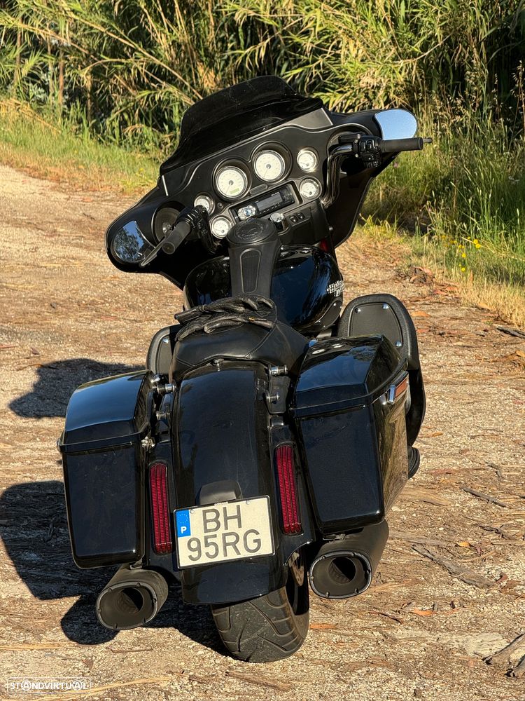 Harley-Davidson FLHXS Street glide - 4