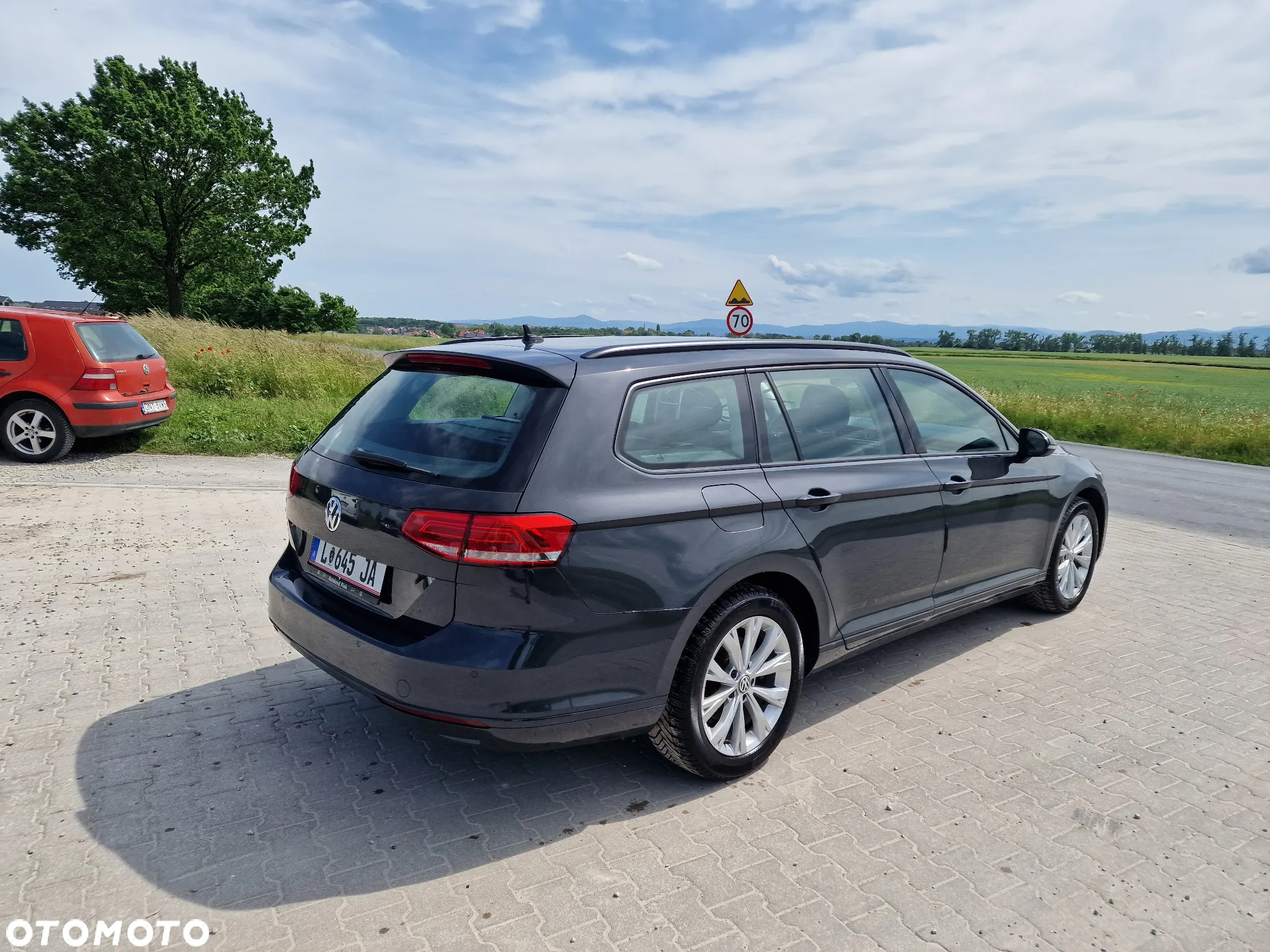Volkswagen Passat Variant 1.6 TDI (BlueMotion Technology) DSG Comfortline - 10