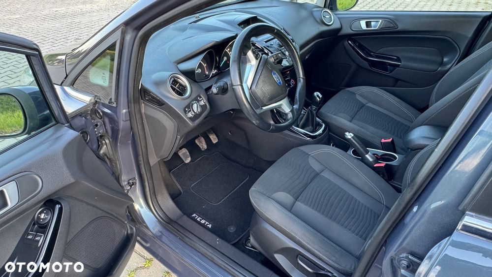 Ford Fiesta - 11