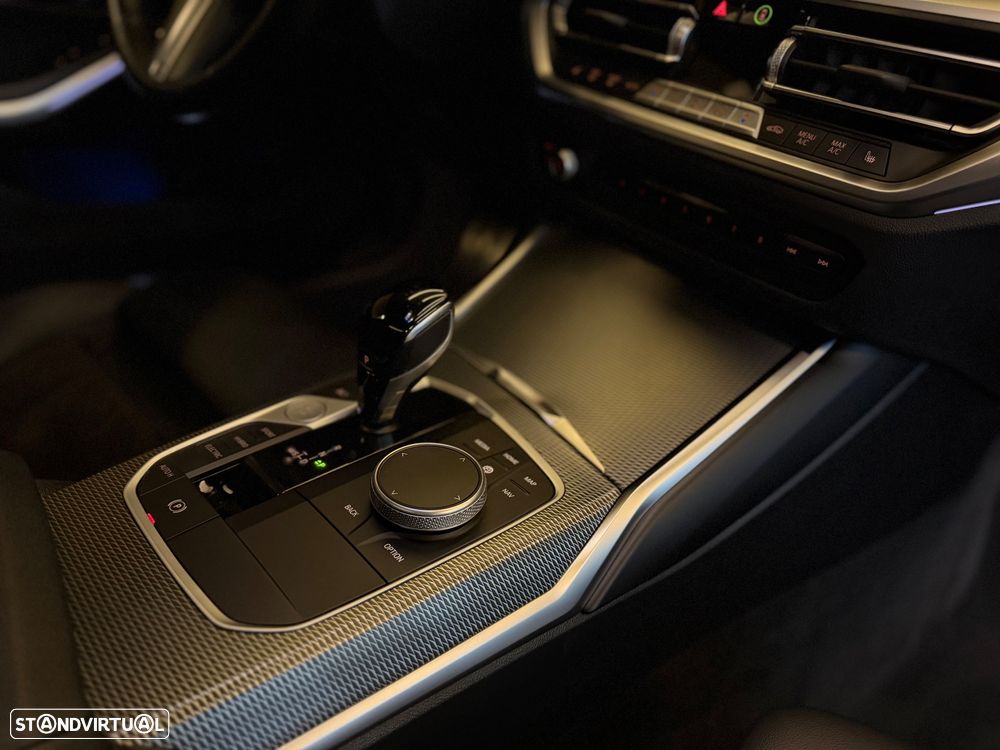 BMW 330 e Aut. M Sport - 32