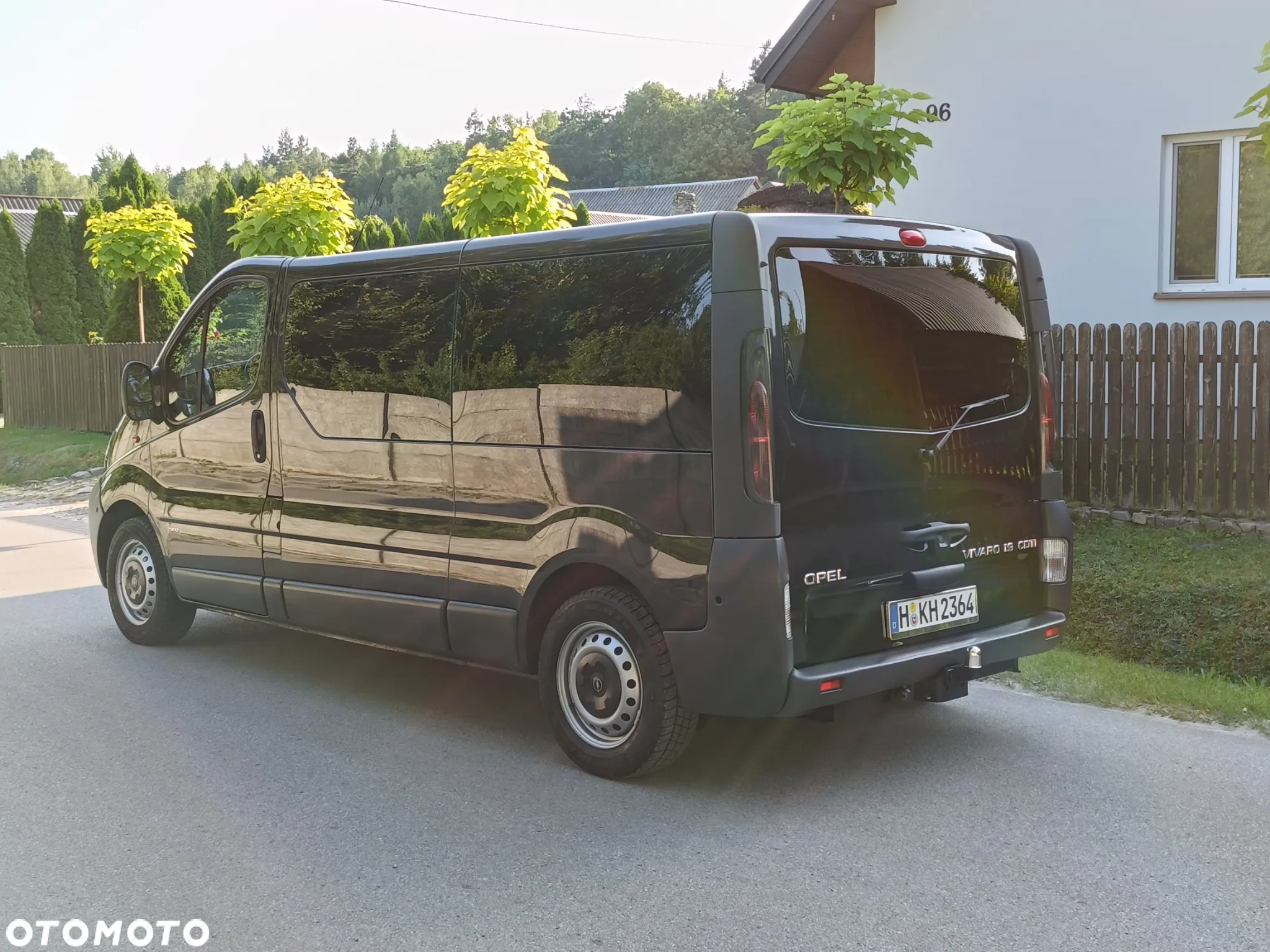 Opel Vivaro L2H1 2.9t - 4
