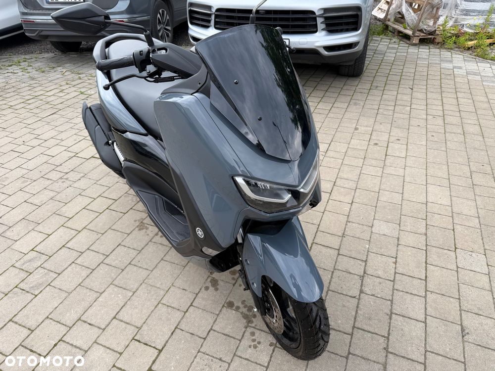Yamaha NMAX - 4