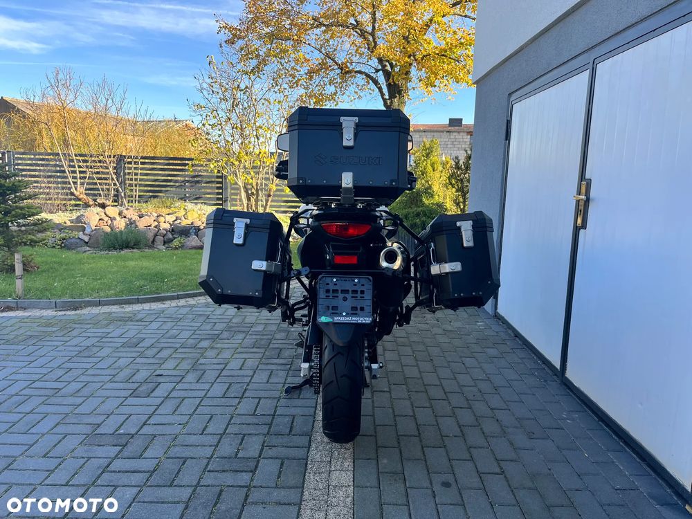 Suzuki V-STROM - 8