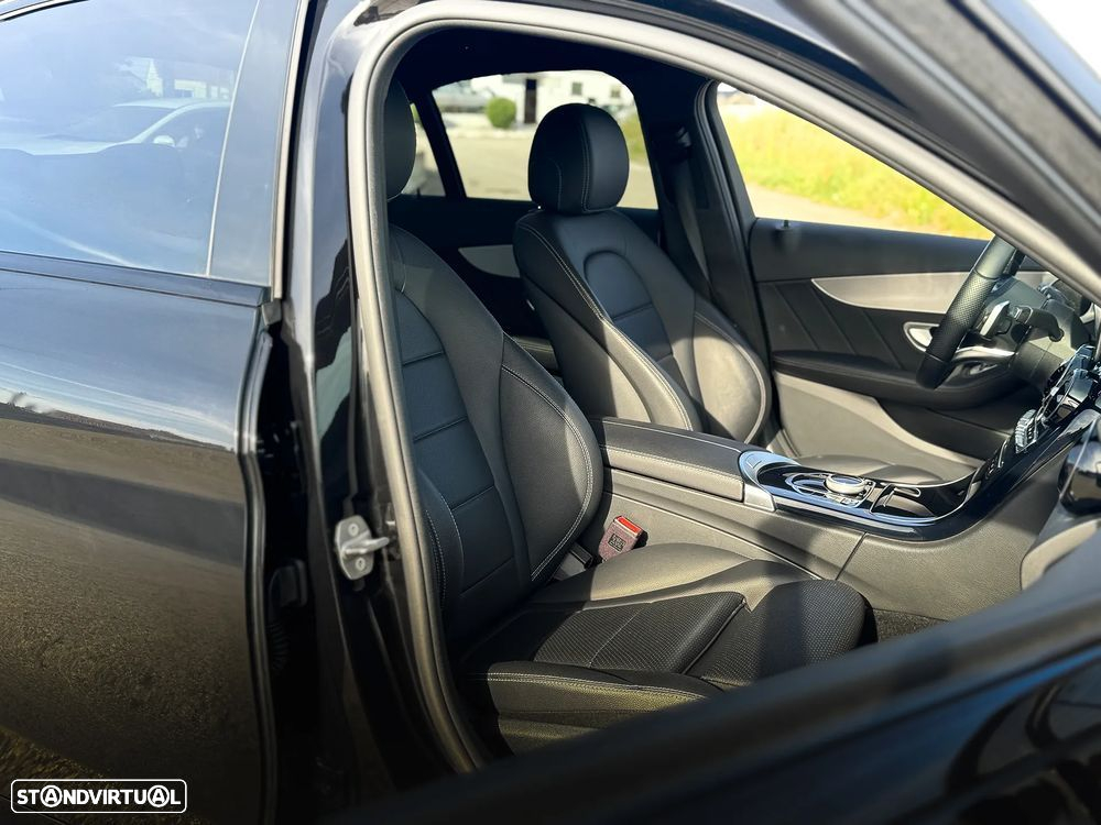 Mercedes-Benz C 300 de AMG Line - 12