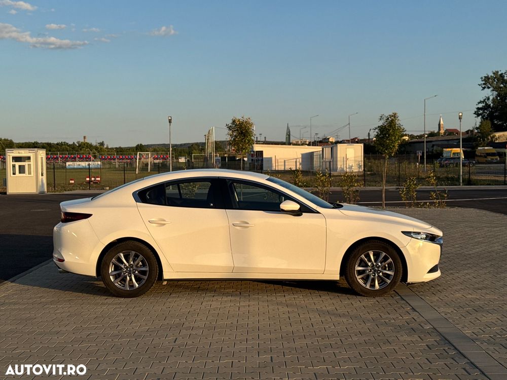 Mazda 3 e-Skyactiv G122 MHEV - 1