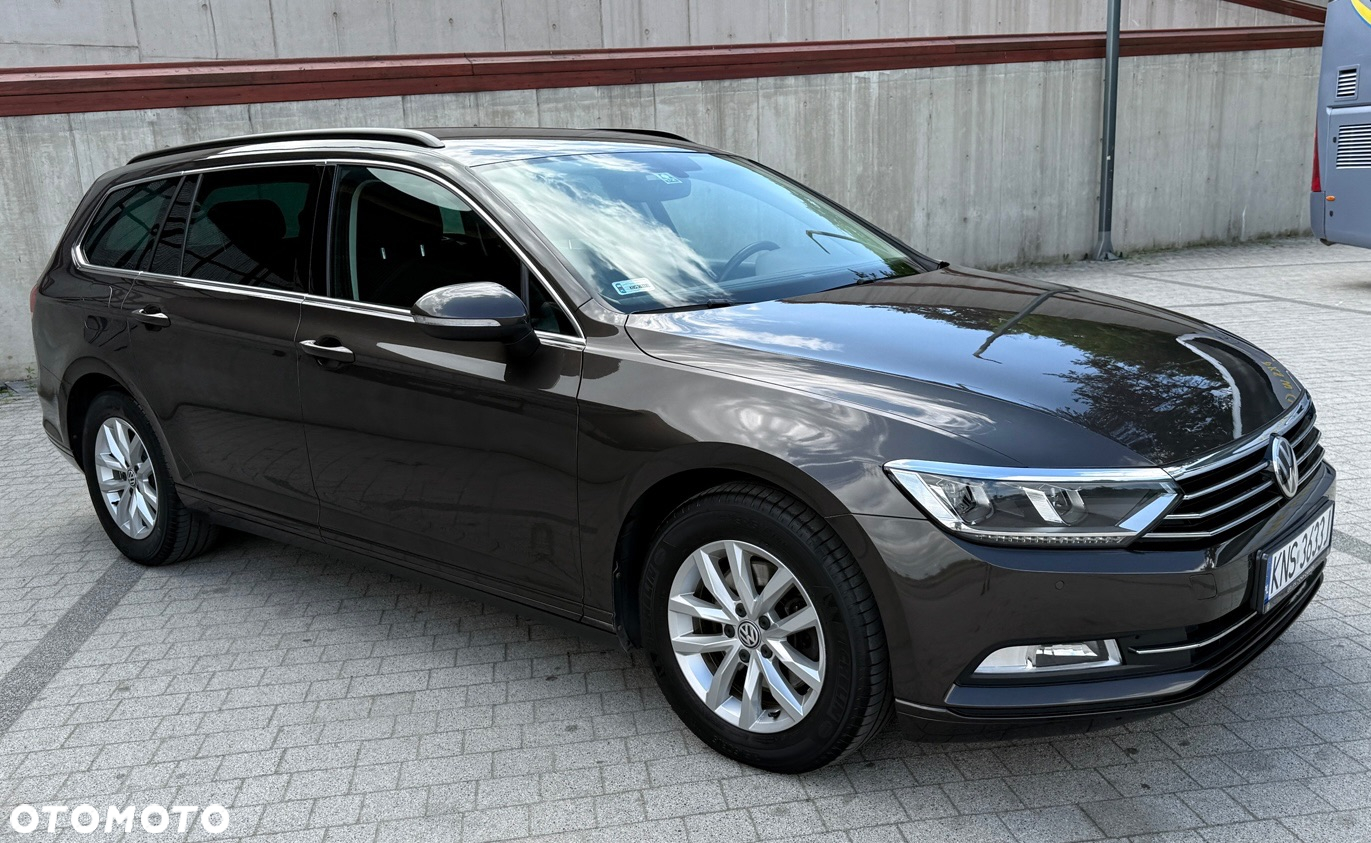 Volkswagen Passat Variant 2.0 TDI SCR DSG Comfortline - 10