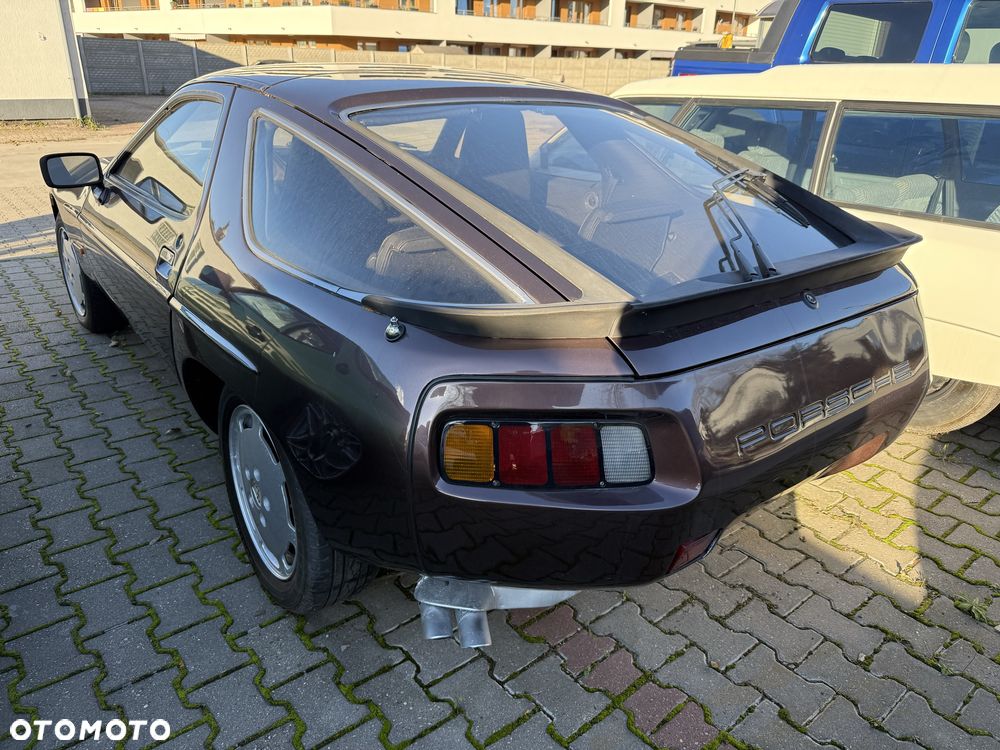 Porsche 928 - 3