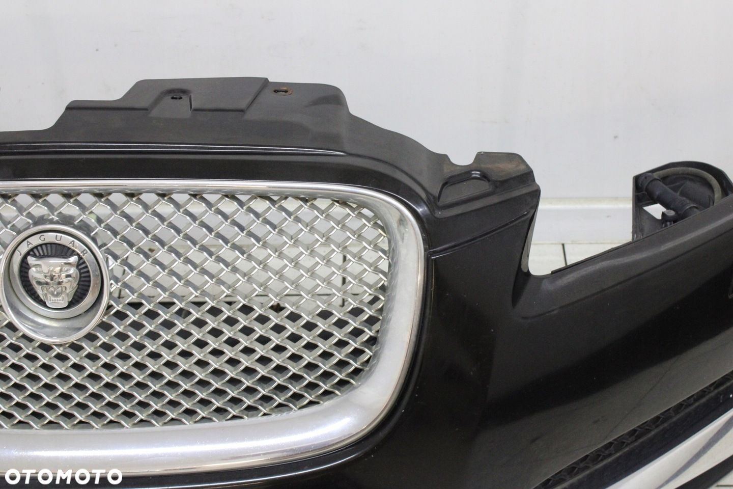 JAGUAR XF LIFT 2011R- ZDERZAK PRZÓD PRZEDNI XENON JBC - KOD LAKIERU - 6