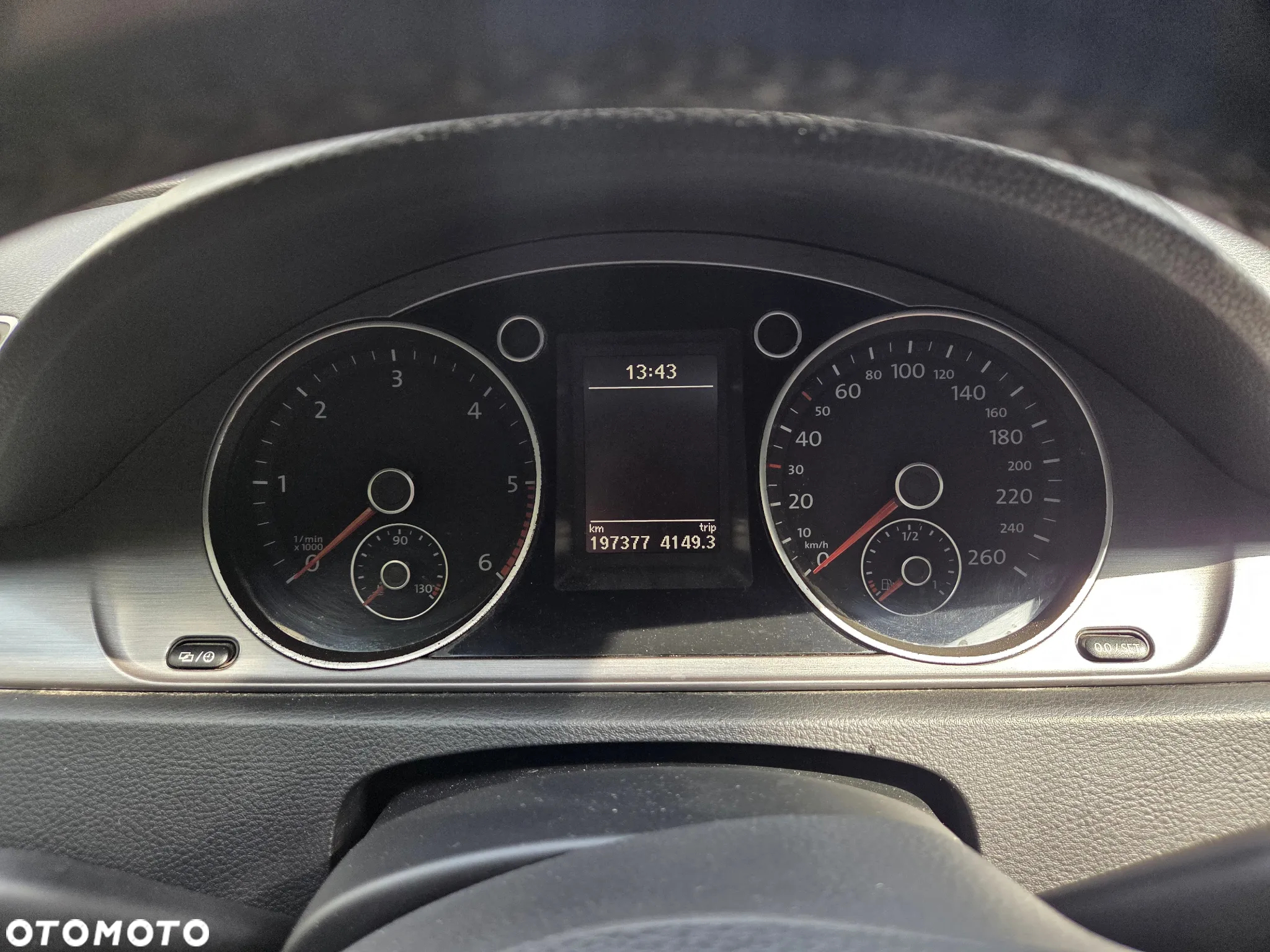 Volkswagen Passat - 9