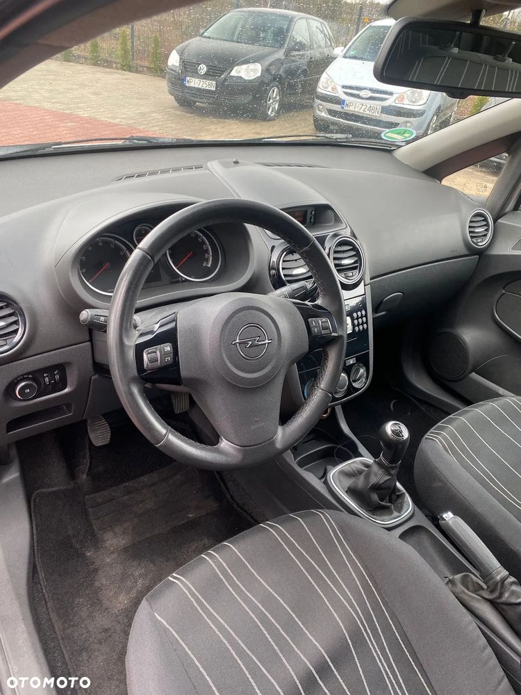 Opel Corsa 1.2 16V Enjoy - 8