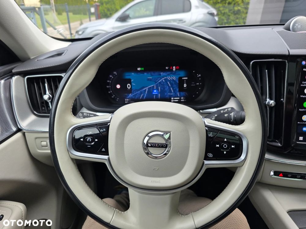 Volvo XC 60 T8 Plug-In Hybrid AWD Ultimate Bright - 22