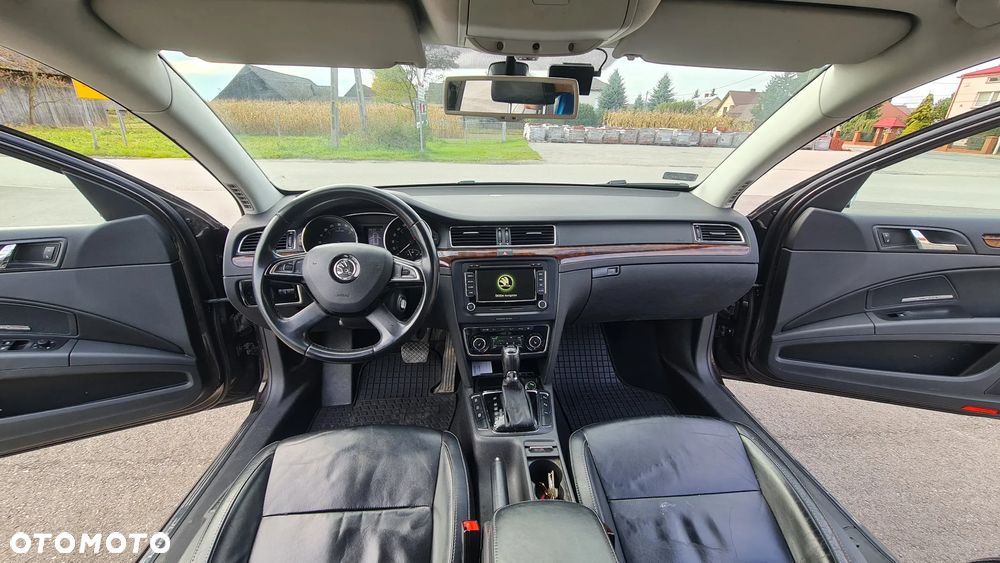 Skoda Superb 2.0 TDI Platinum DSG - 18