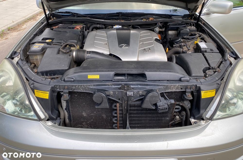 Lexus LS Prezydent - 17