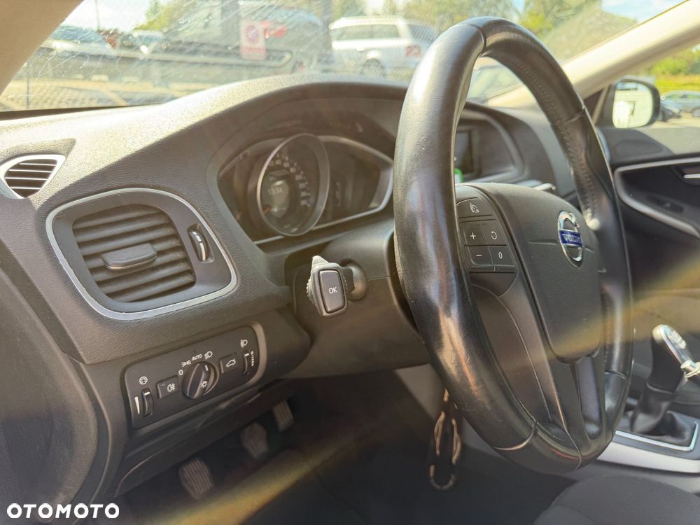 Volvo V40 - 31