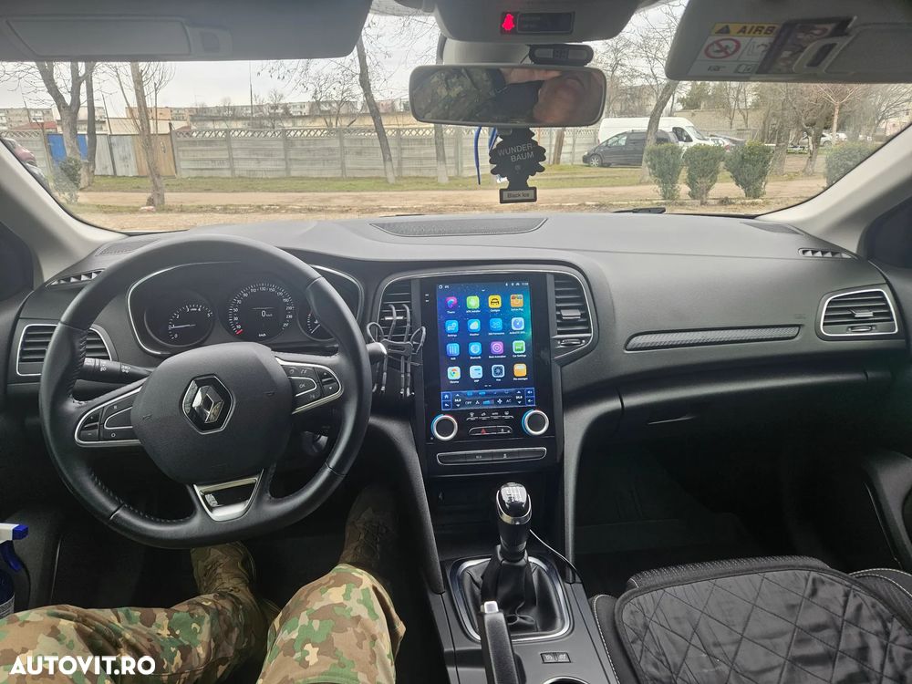 Renault Megane TCe GPF Zen - 9