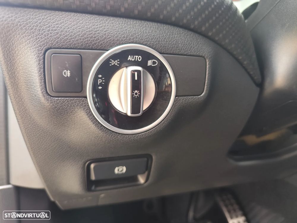 Mercedes-Benz A 45 AMG 4-Matic - 12