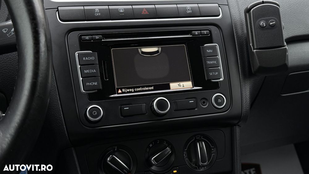 Volkswagen Passat - 15