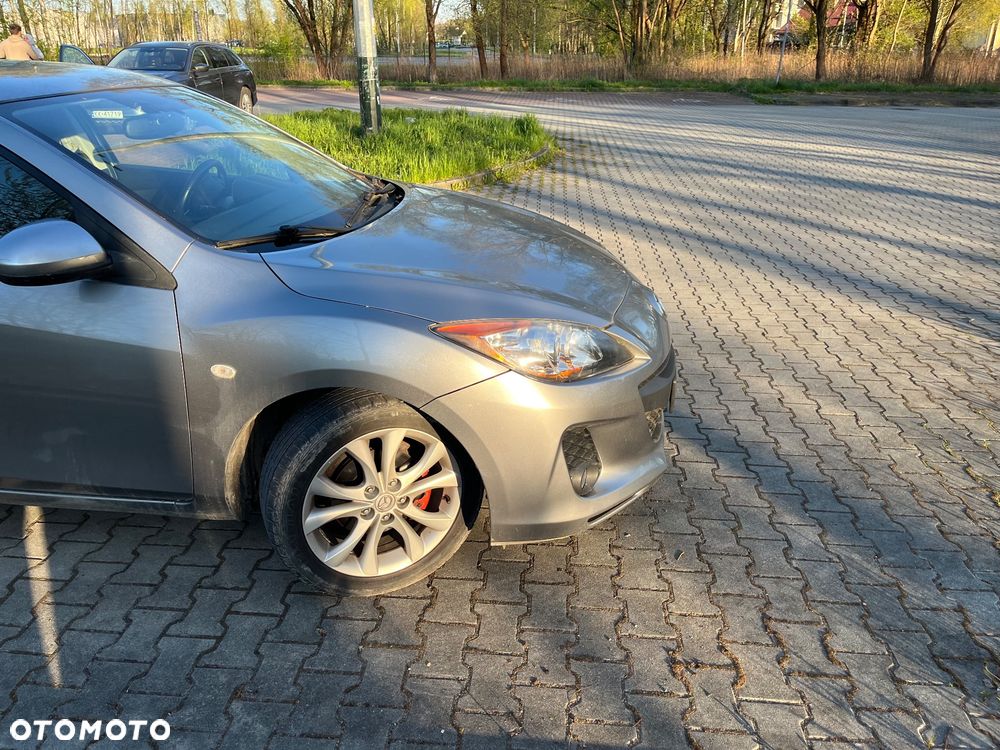 Mazda 3 1.6 CD Exclusive + - 5