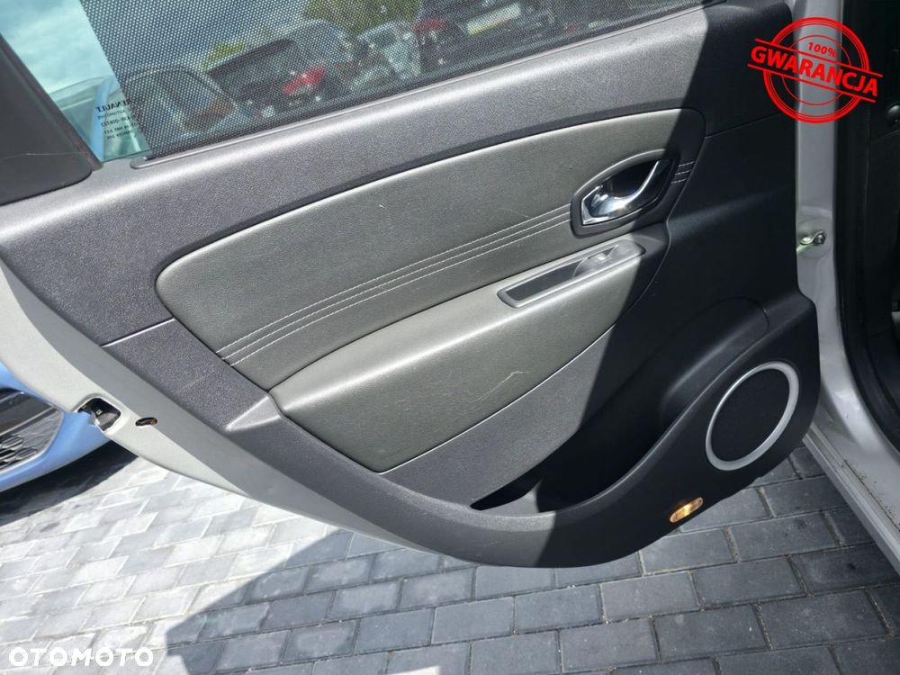 Renault Scenic dCi 110 EDC Paris - 35