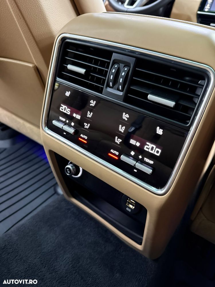 Porsche Cayenne S - 9