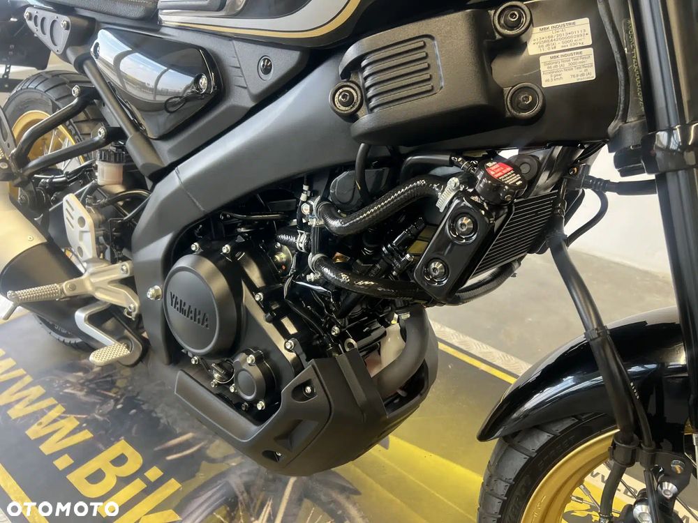 Yamaha XSR - 22