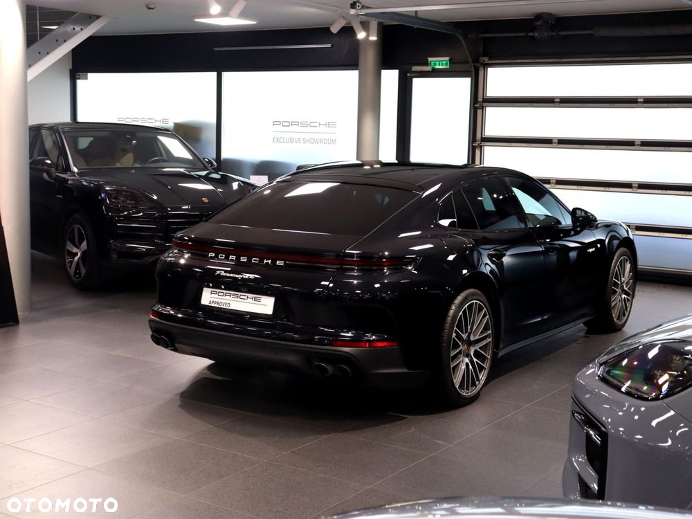 Porsche Panamera 4 E-Hybrid PHEV - 5