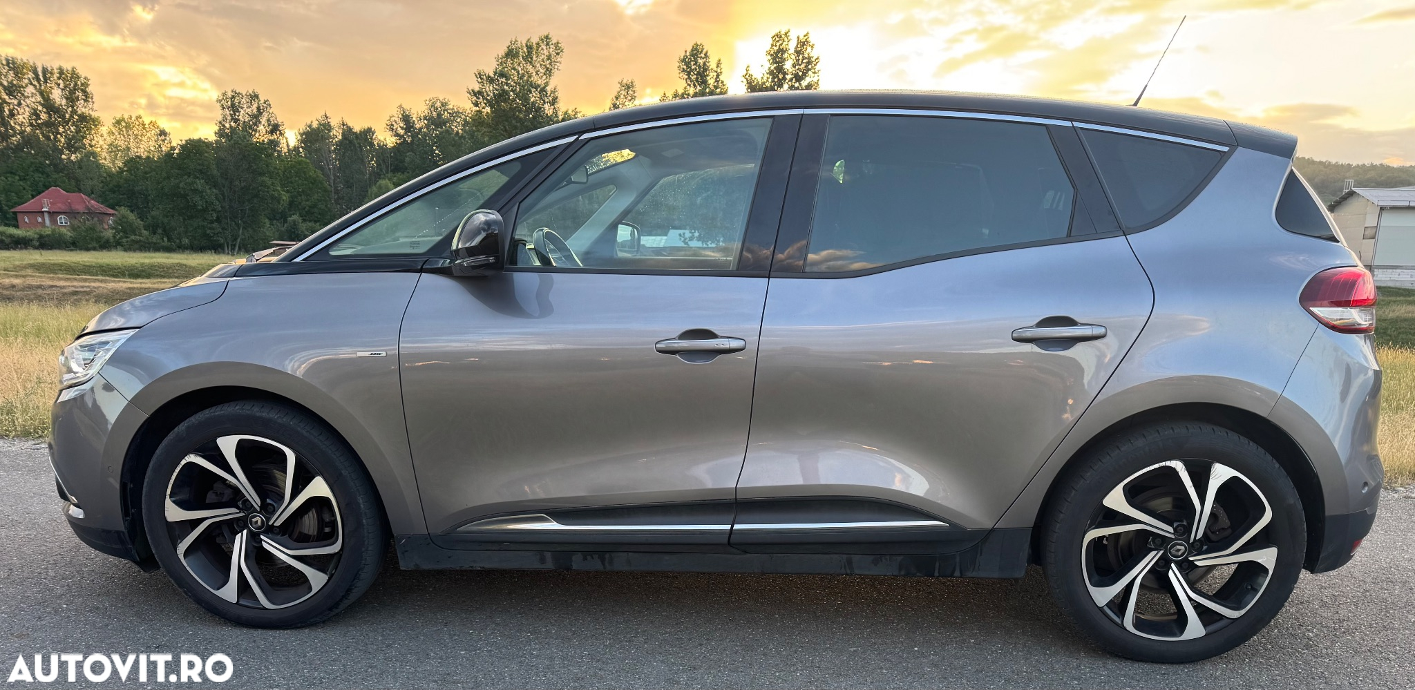 Renault Scenic BLUE dCi 150 EDC BOSE EDITION - 14