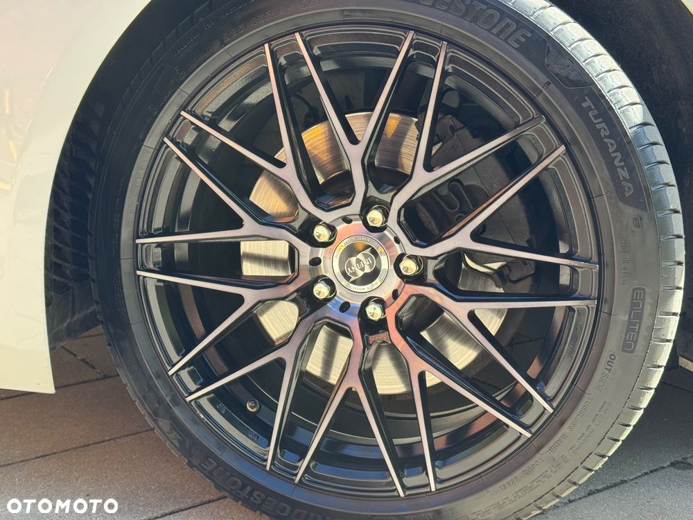 Jaguar XE 2.0 T Prestige - 9