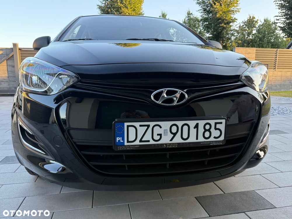 Hyundai i20 1.2 Intro Edition - 12