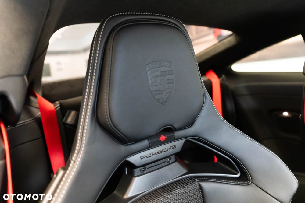 Porsche 911 GT3 Touring PDK - 28