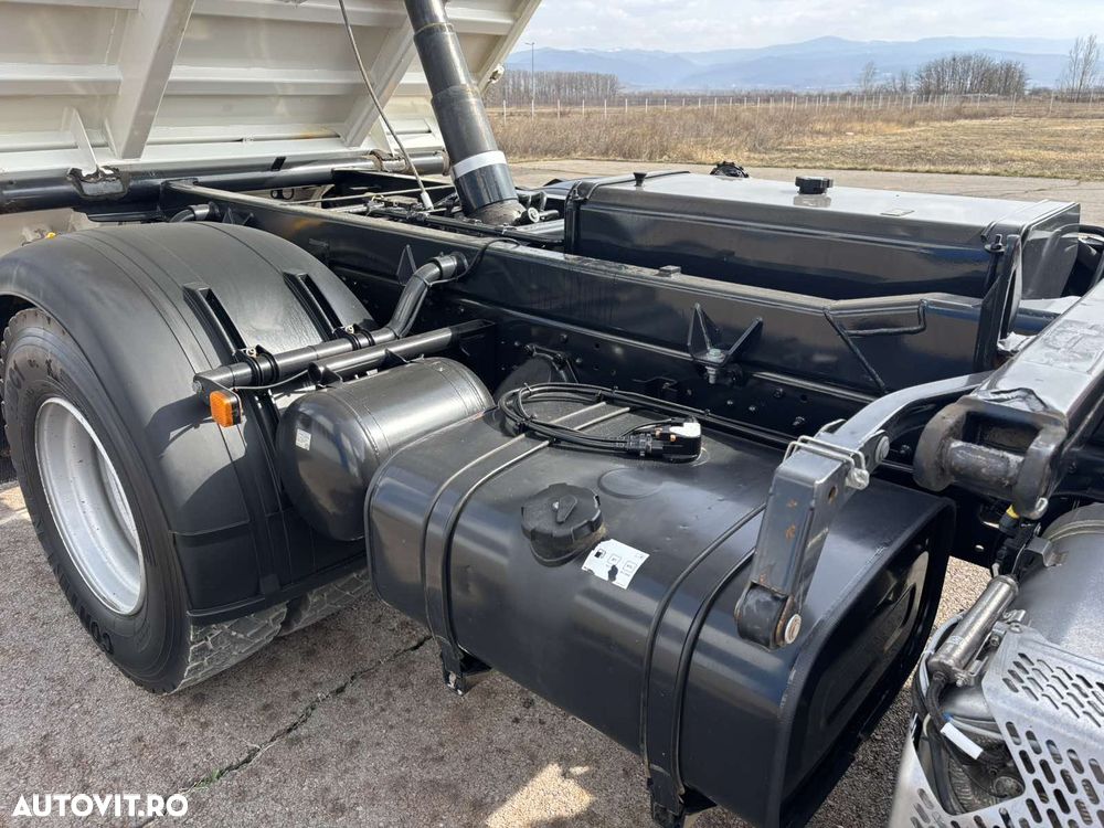 MAN TGM 18.250, Palfinger PK 13.501, an 2020, 16.000 km, bascula Meiller trilateral - 11