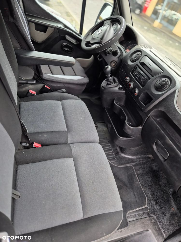 Nissan NV400 - 30